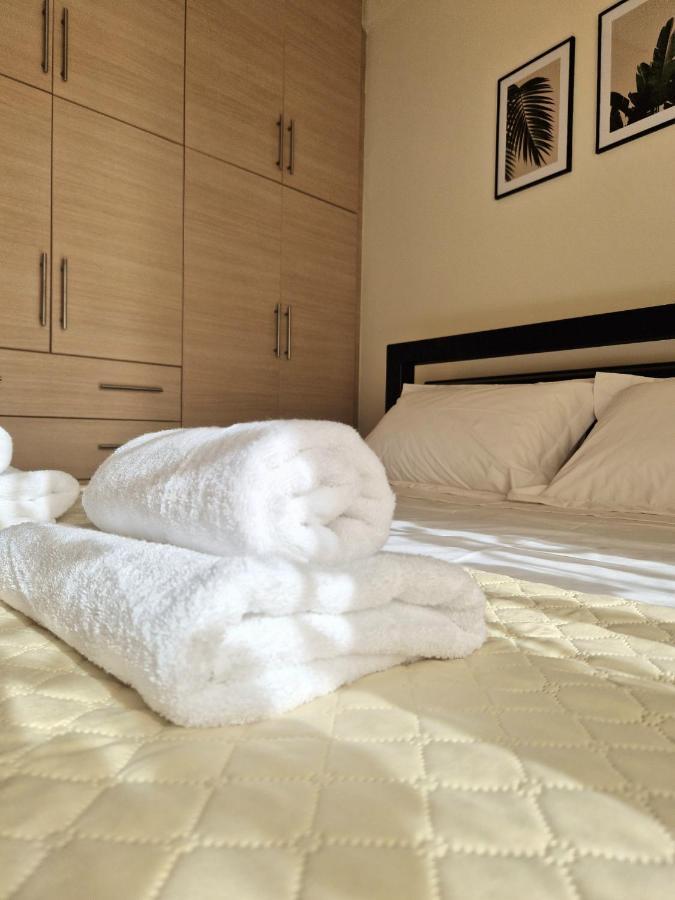 Floral House Kallithea Apartment เอเธนส์ ภายนอก รูปภาพ