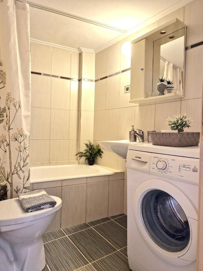 Floral House Kallithea Apartment เอเธนส์ ภายนอก รูปภาพ